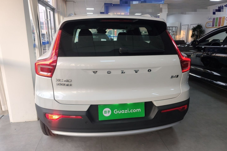 沃尔沃XC40 2024款 B4 四驱智远豪华版车身外观6