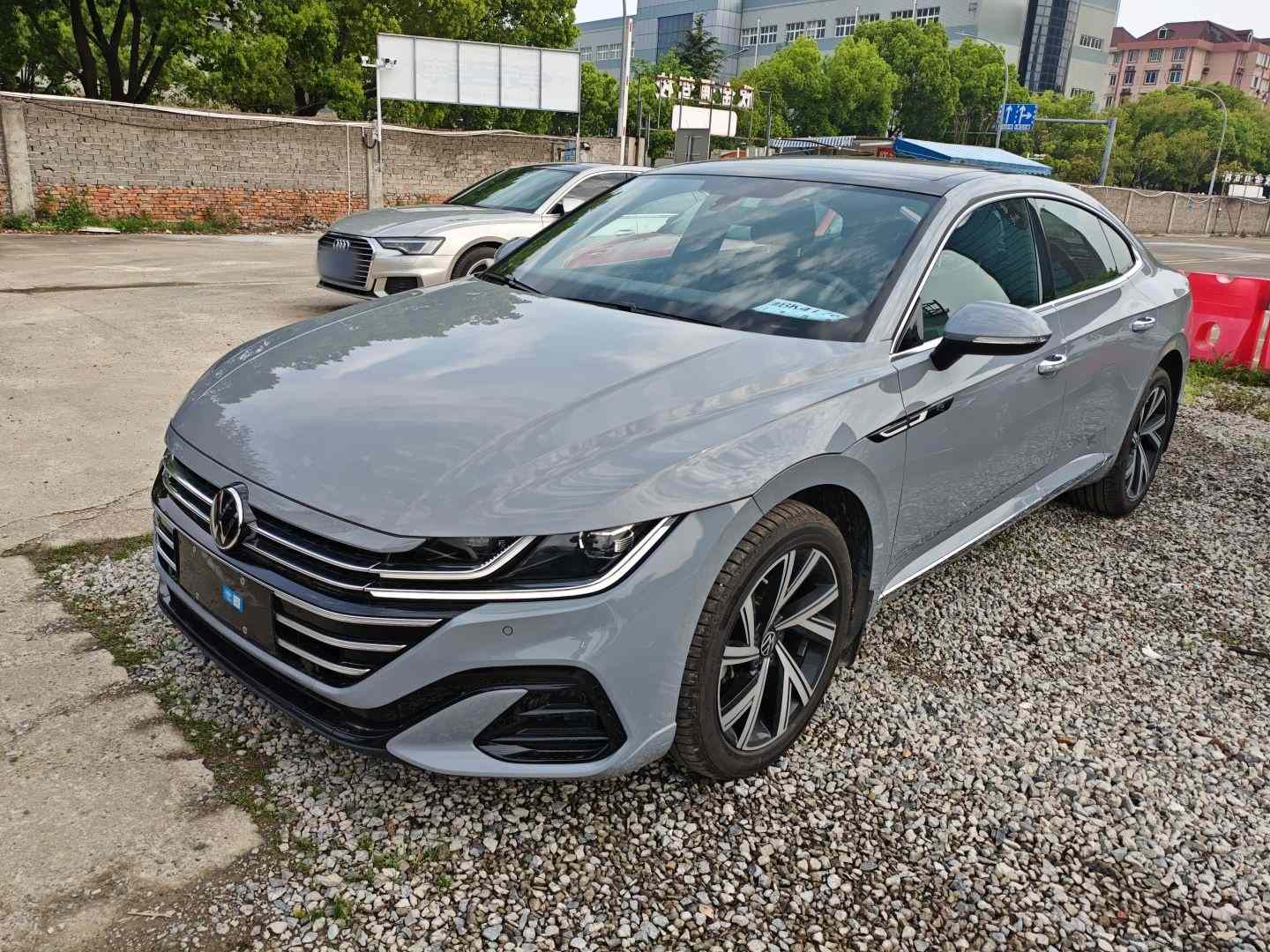 一汽-大众CC 2025款 改款 330TSI 炫目 众享款(2)