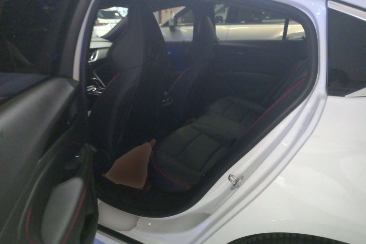 别克 君威 2019款 GS 28T 精英型 国VI中控内饰7004