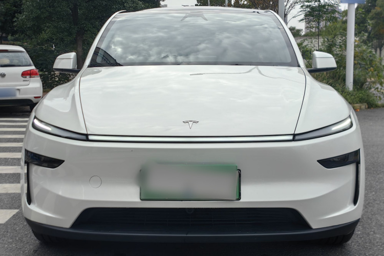 特斯拉 Model Y 2025款 后轮驱动版车身外观6006
