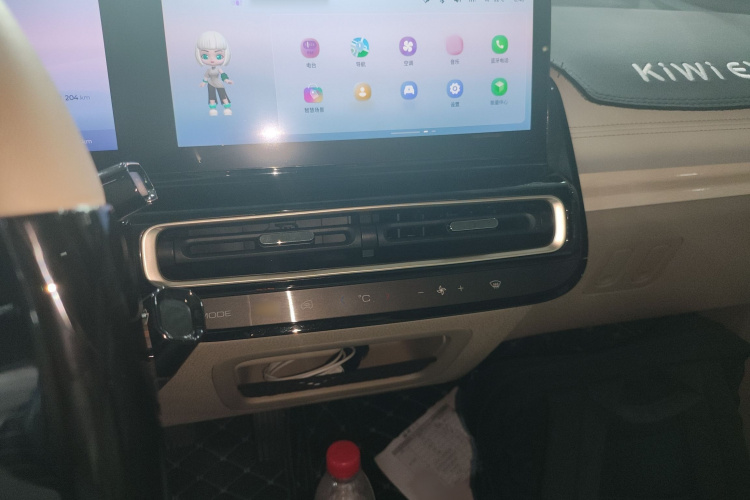 宝骏KiWi EV 2023款 智潮版 磷酸铁锂局部细节16