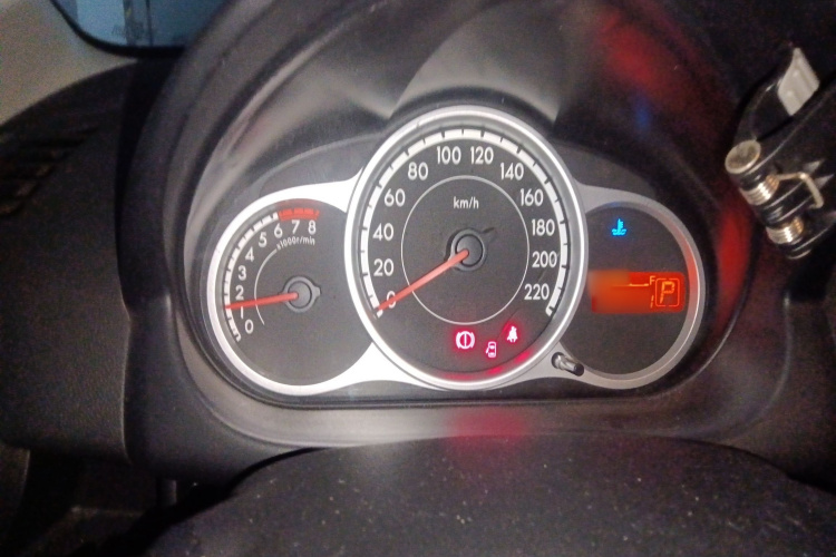 马自达2 2012款 两厢炫动 1.5L 自动超值版局部细节14