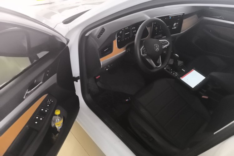 大众 宝来 2025款 200TSI DSG悦行PRO版中控内饰20