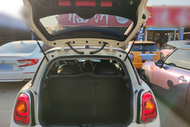 MINI 2018款 1.5T ONE PLUS机舱底盘23