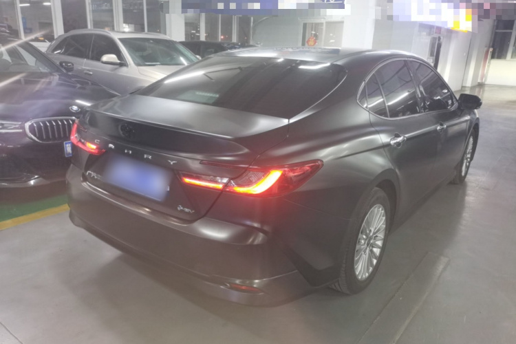 丰田 凯美瑞 2024款 双擎 2.0HGVP 豪华版车身外观7