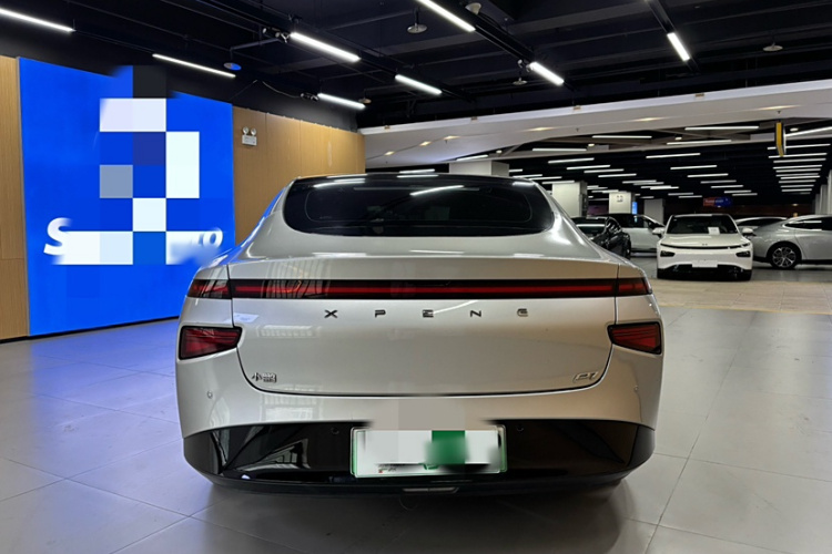 小鹏P7 2020款 670N车身外观6003