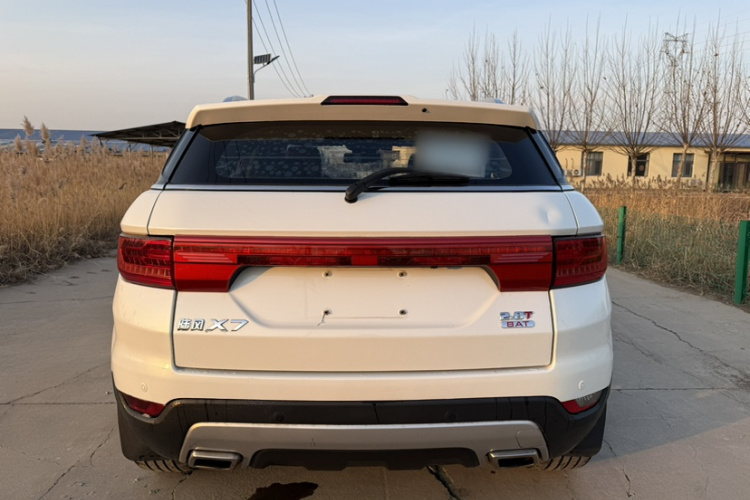 陆风X7 2016款 2.0T 全景尊贵版车身外观6006