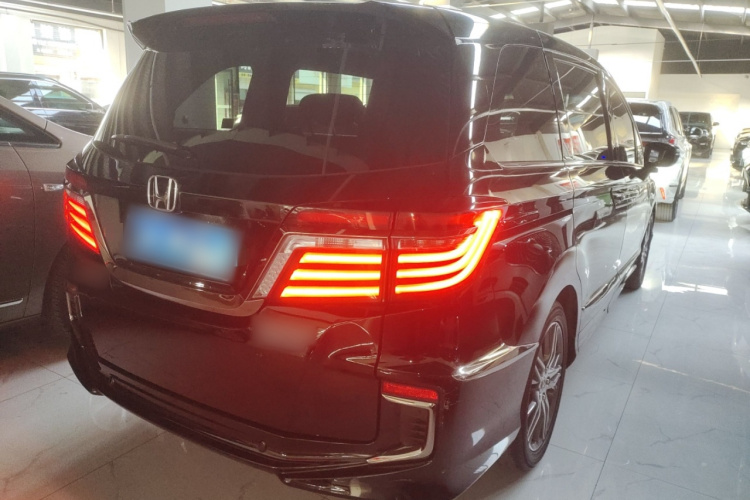 本田 艾力绅 2019款 2.0L 混动舒适版车身外观7