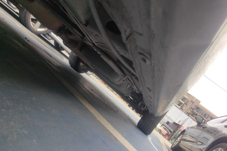 别克GL8 2015款 2.4L 豪华商务尊享版局部细节9004