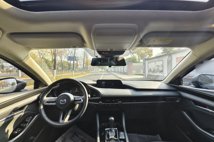 马自达3 昂克赛拉 2023款 2.0L 自动质炫版中控内饰7002