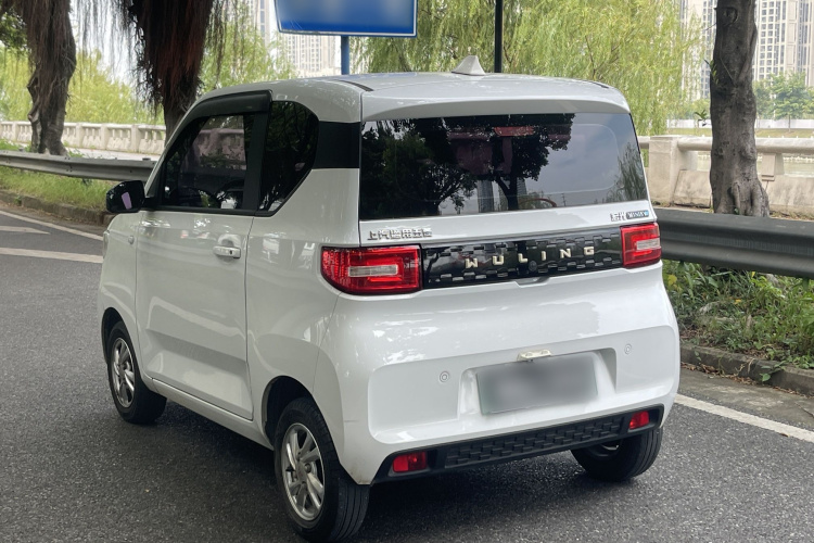 五菱汽车 宏光MINIEV 2021款 马卡龙时尚款 三元锂车身外观6004