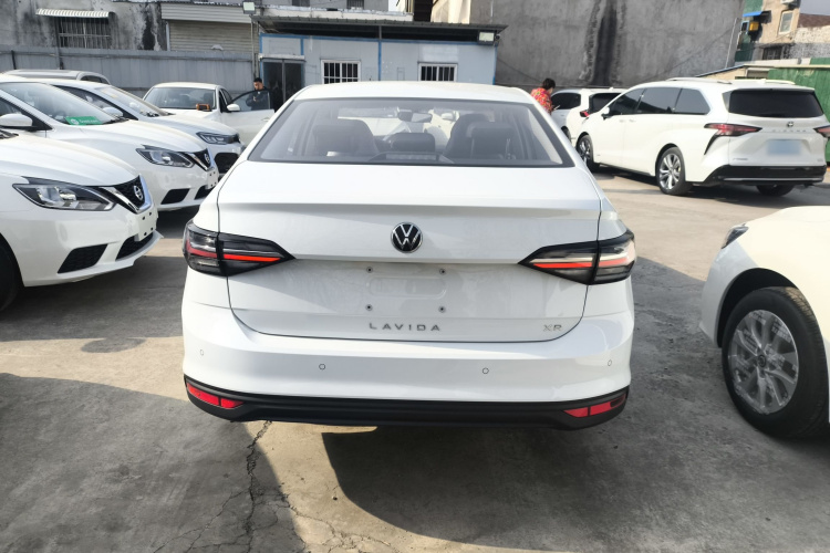 大众 朗逸 2025款 新锐 1.5L 出众新逸版车身外观6