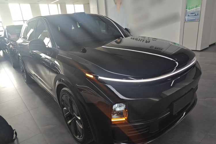 理想汽车 理想L7 2024款 Ultra车身外观3