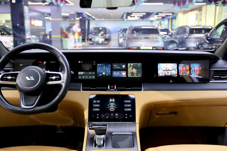 理想汽车 理想ONE 2021款 增程6座版中控内饰7006