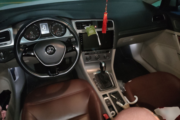 大众 高尔夫 2015款 1.4TSI 自动舒适型中控内饰12