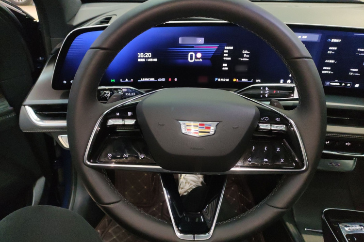 凯迪拉克GT4 2023款 25T 风尚型中控内饰13