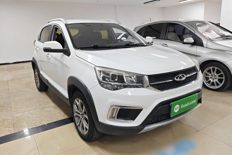 奇瑞 瑞虎3X 2017款 1.5L 手动时尚版车身外观3