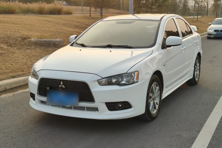 三菱 翼神 2013款 时尚版 1.8L CVT舒适型车身外观6003