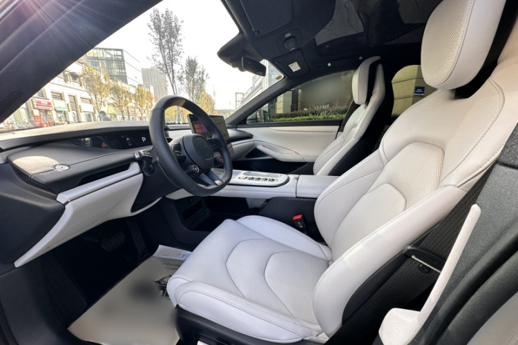 小米汽车 小米SU7 2024款 后驱超长续航高阶智驾Pro版中控内饰7008