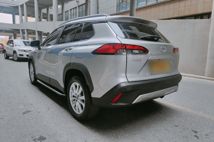 丰田 卡罗拉锐放 2022款 2.0L 豪华版车身外观6012