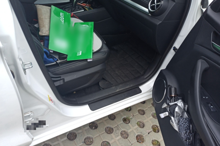 比亚迪 宋 2020款 经典版 1.5T 自动精英型局部细节9005