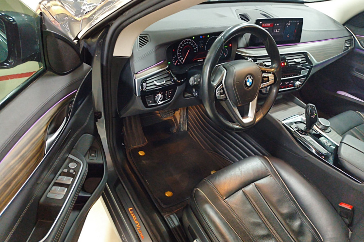 宝马6系GT 2019款 630i 豪华设计套装中控内饰7003