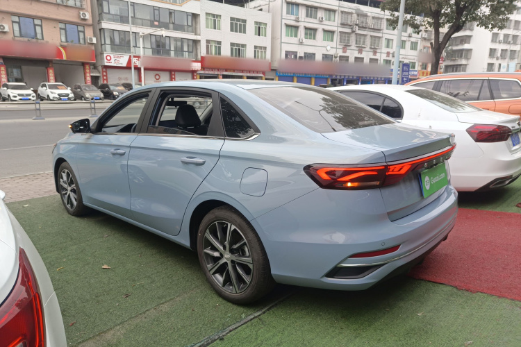 吉利汽车 帝豪 2023款 第4代冠军版 1.5L CVT尊贵型车身外观6003