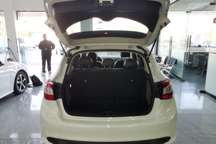 日产 骐达TIIDA 2024款 1.6L CVT智行版局部细节23