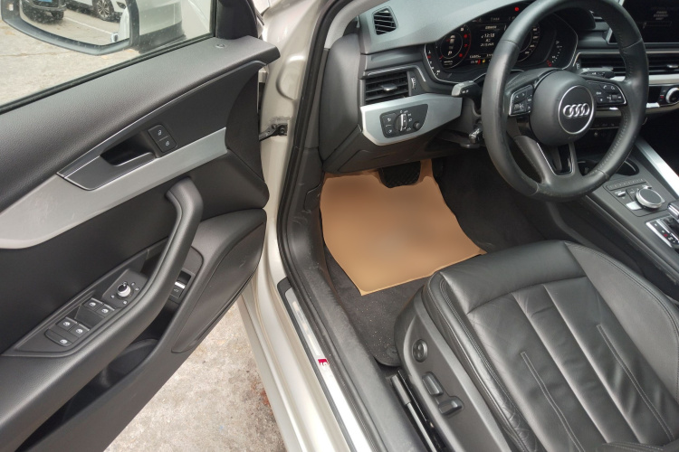 奥迪A4L 2019款 40 TFSI 时尚型 国VI中控内饰7003