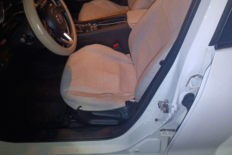 马自达3 昂克赛拉 2019款 云控版 两厢 1.5L 自动豪华型 国V局部细节19