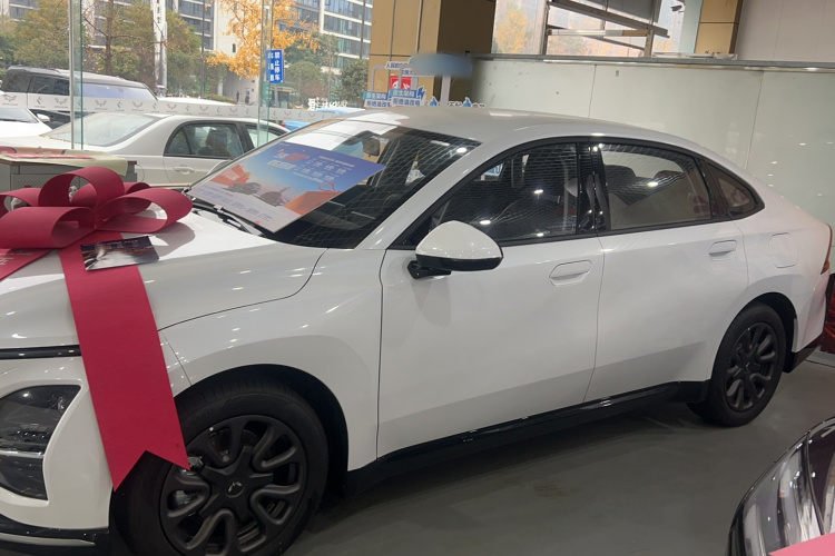 五菱汽车 五菱星光 2025款 70km 智能标准型车身外观6005