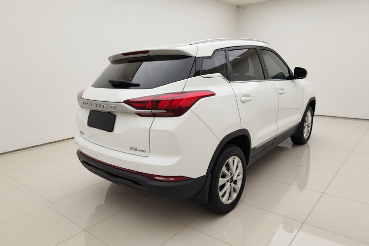 北京汽车 北京X3 2019款 1.5T 手动荣耀版车身外观7