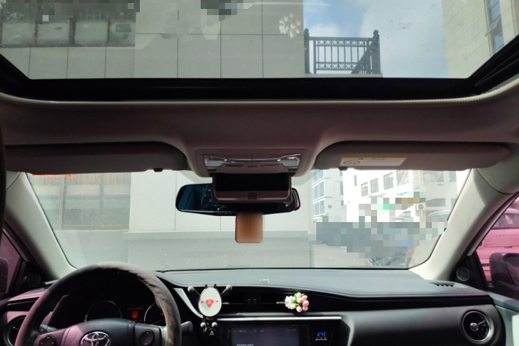 丰田 卡罗拉 2018款 1.2T S-CVT GL-i智辉版中控内饰22