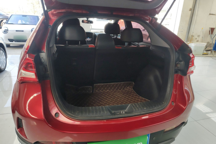 纳智捷 U5 SUV 2017款 1.6L CVT名士版机舱底盘23