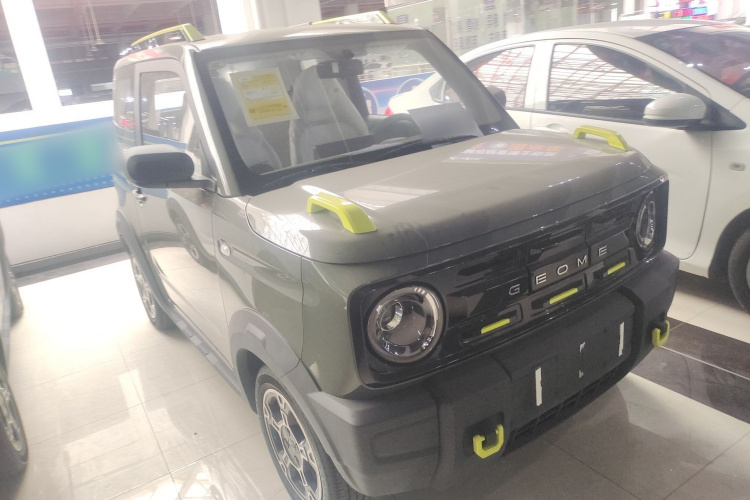 吉利银河 2025款 210km 熊猫骑士车身外观3