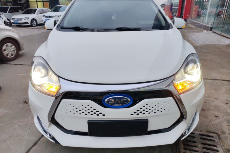 江汽集团 江淮iEV7 2019款 iEV7L 豪华智能型车身外观2