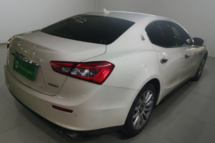 玛莎拉蒂 Ghibli 2014款 3.0T 标准版车身外观7