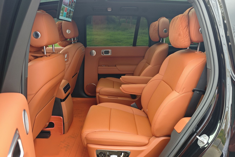 理想汽车 理想L9 2024款 Ultra中控内饰7008