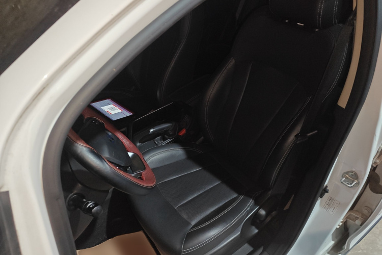 吉利汽车 远景X3 2019款 升级版 1.5L 手动精英型中控内饰19