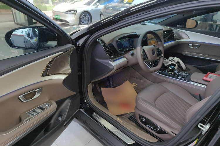 比亚迪 汉 2025款 EV 智驾版 506KM尊贵型中控内饰7003