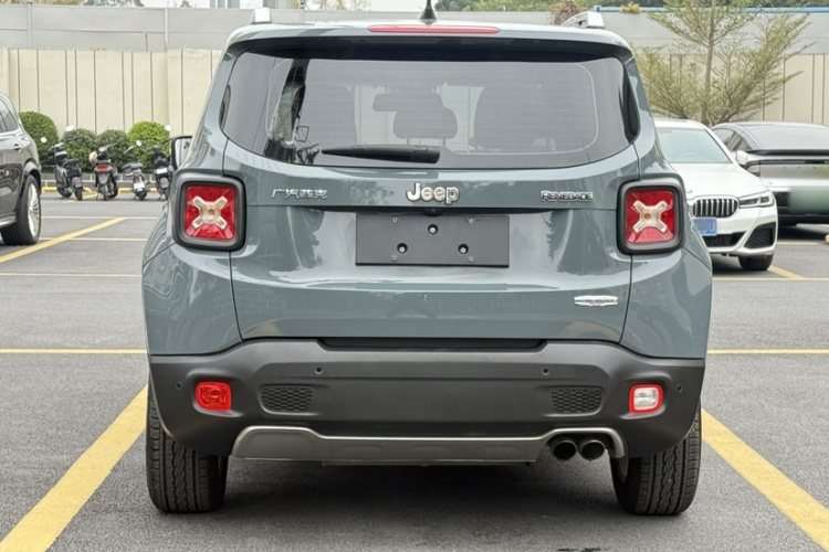 Jeep 自由侠 2016款 1.4T 自动劲能版+车身外观6003