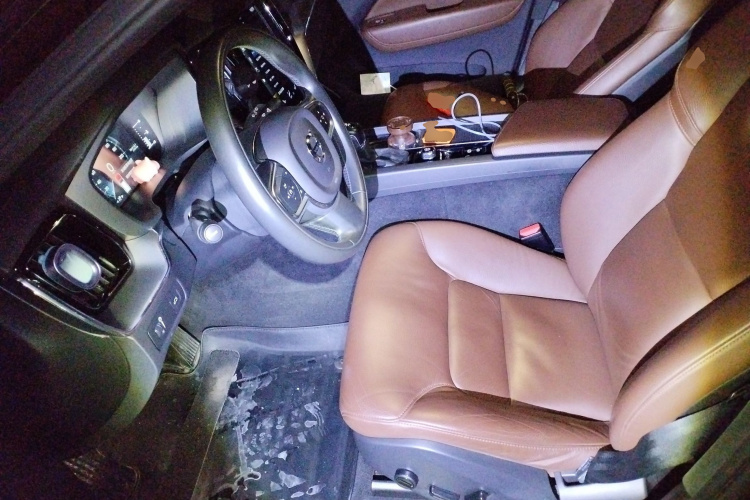 沃尔沃XC60 2021款 T5 四驱智逸豪华版中控内饰19