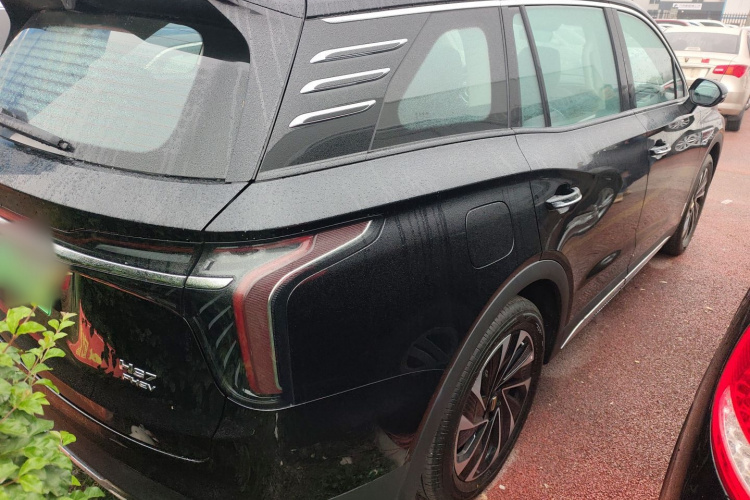 红旗HS7 PHEV 2024款 2.0T PHEV 四驱旗畅版 7座车身外观7