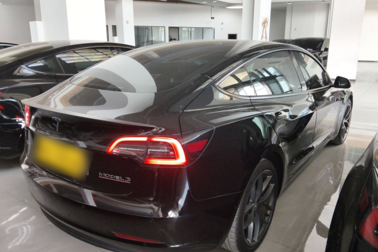 特斯拉 Model 3 2022款 Performance高性能全轮驱动版车身外观6005