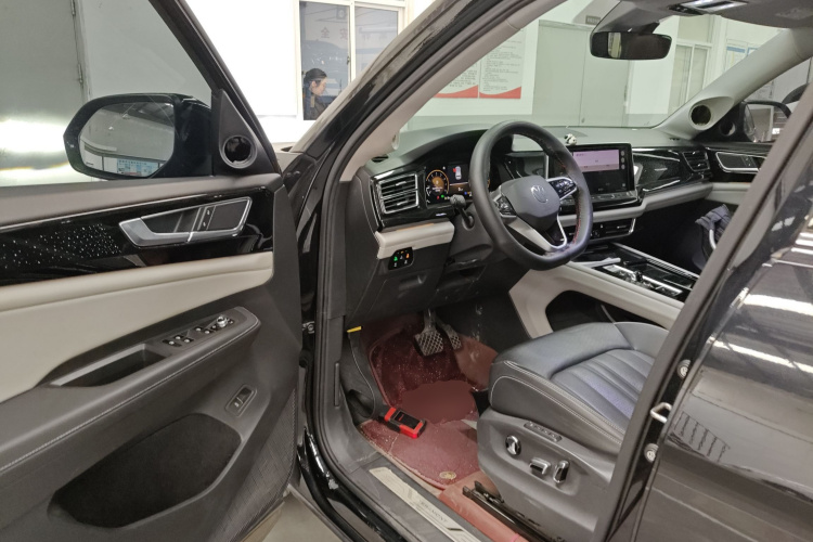 大众 途昂 2021款 330TSI 两驱尊崇豪华版中控内饰20