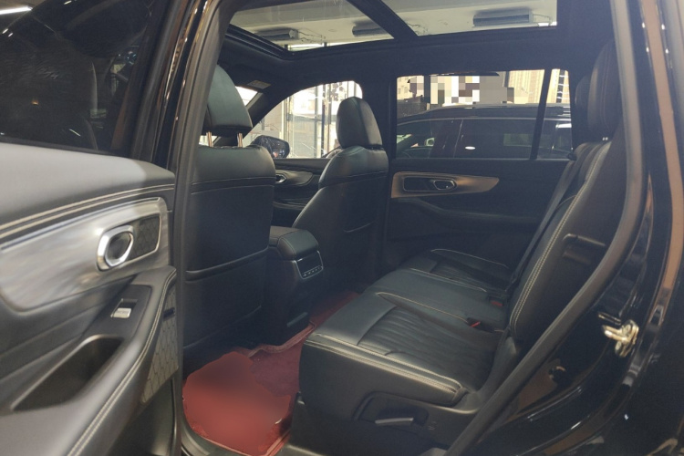 广汽传祺 传祺GS8 2024款 领航系列 2.0TGDI 两驱豪华智联版中控内饰21