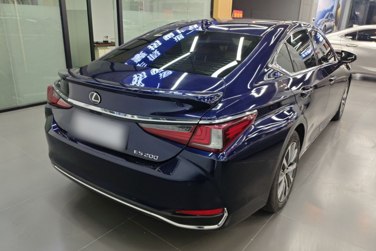 雷克萨斯ES 2020款 200 卓越版车身外观7