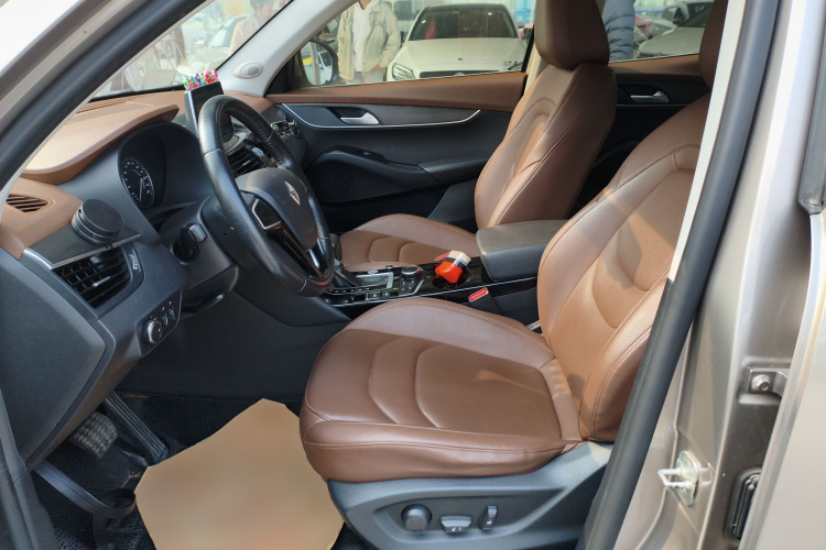 宝沃BX5 2017款 20TGDI 自动两驱先锋型中控内饰19