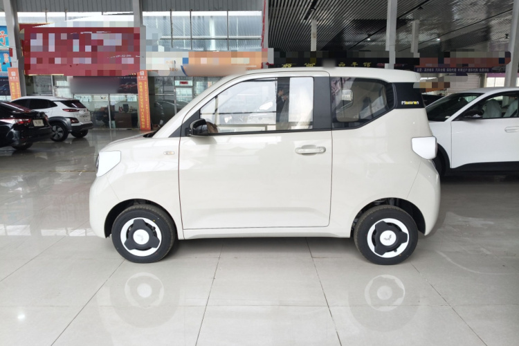 五菱汽车 宏光MINIEV 2024款 第三代 215km 青春版车身外观4