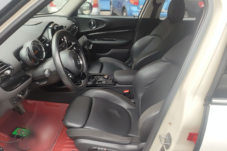 MINI Clubman 2018款 1.5T COOPER 艺术家中控内饰19